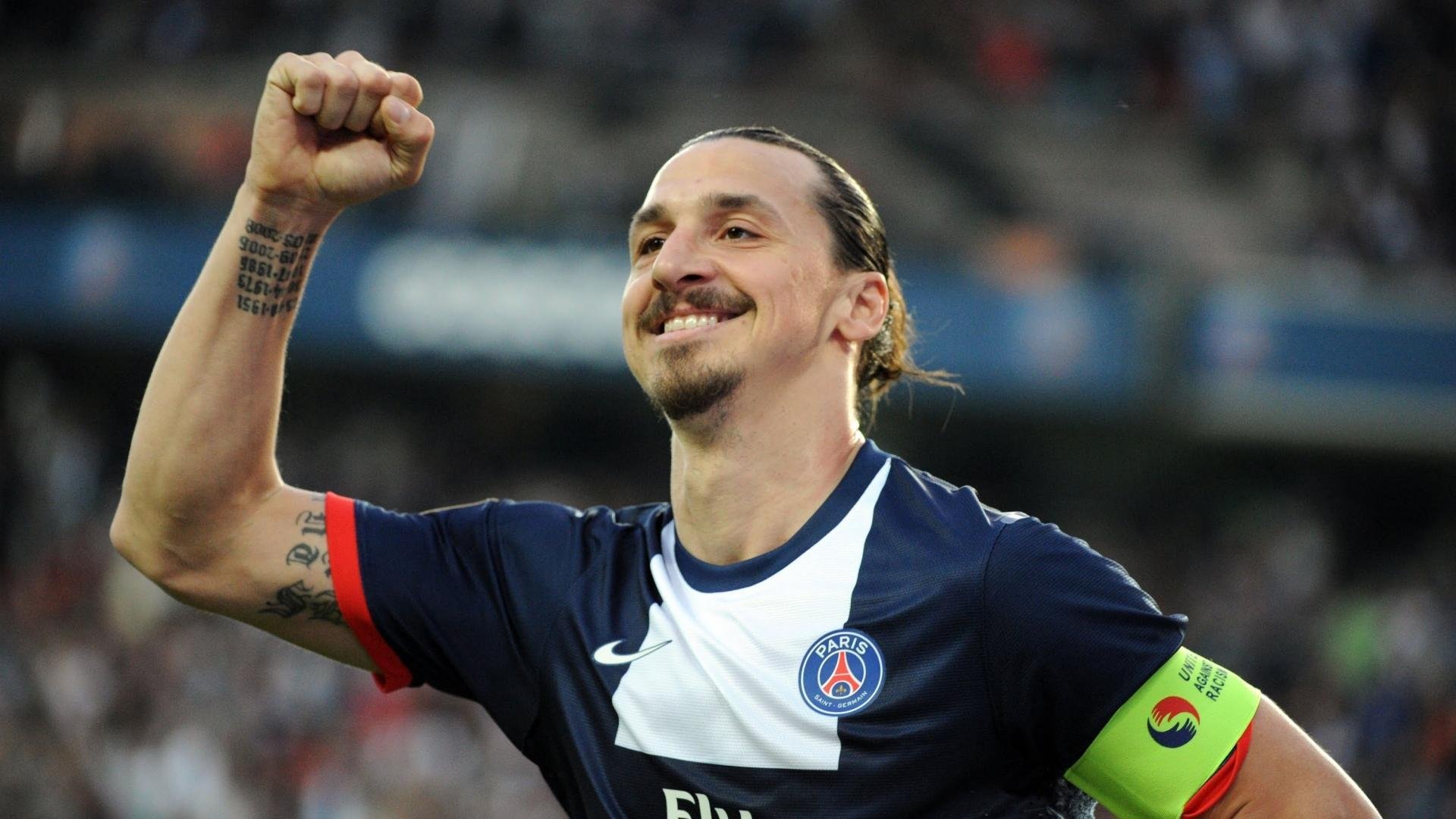 国际足球明星共同推动足球公益，助力青少年成长，国际足球明星名字